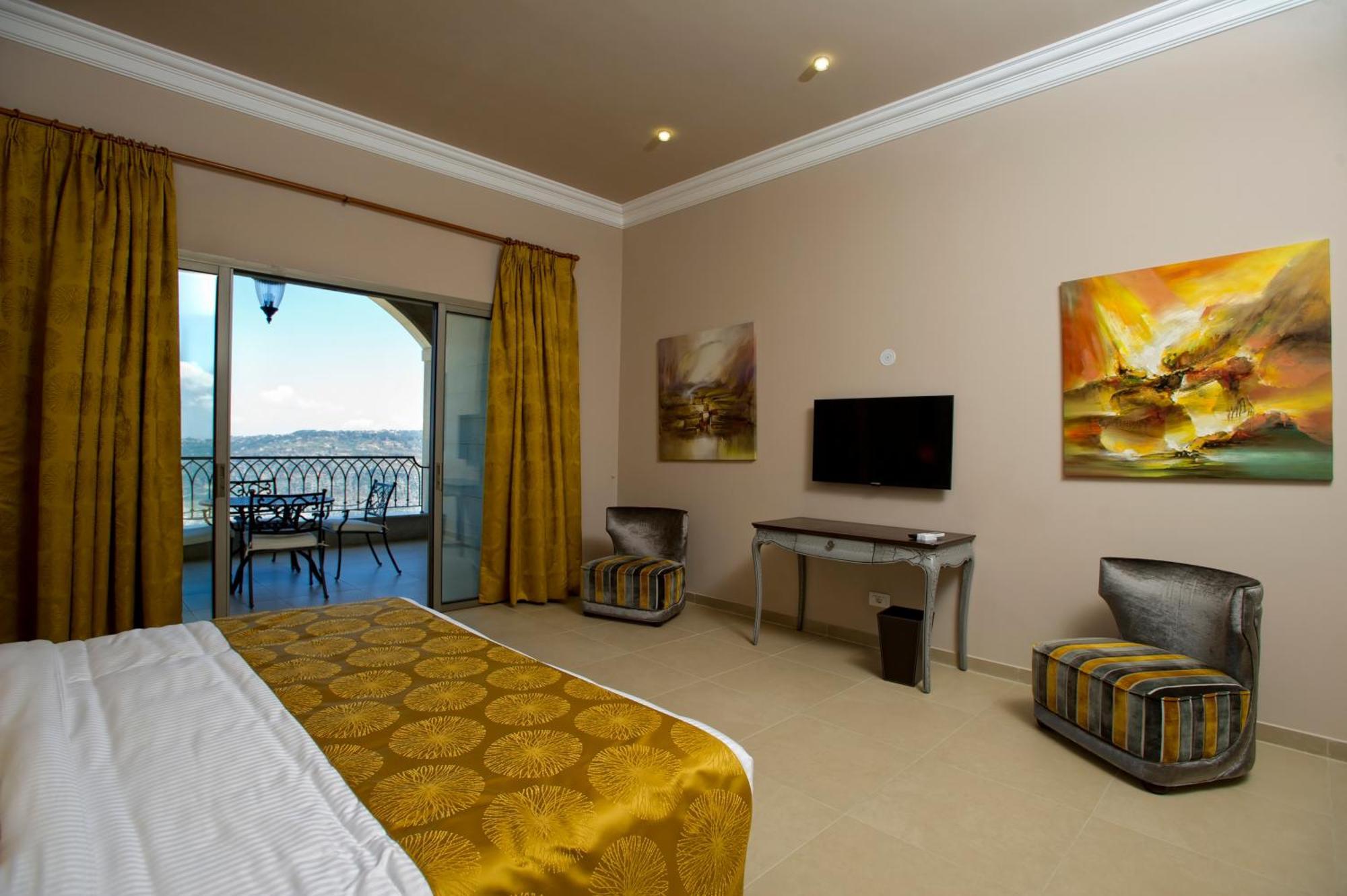 Cherry Blossom Boutique Hotel Bḩamdūn Екстериор снимка