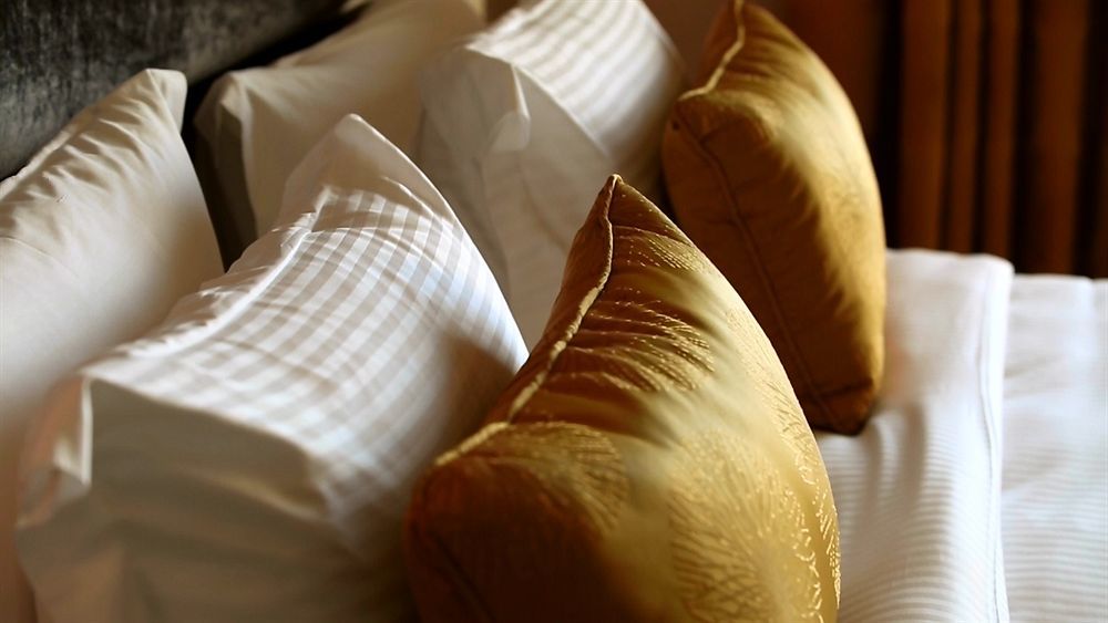 Cherry Blossom Boutique Hotel Bḩamdūn Екстериор снимка